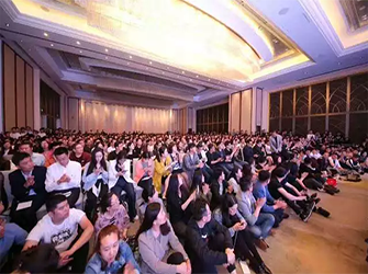 中國行 | 唯美L&D陶瓷攜手設(shè)計(jì)名師梁志天、孫華鋒，奏響青島設(shè)計(jì)最強(qiáng)音